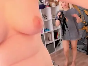 hottyblonds Image 13