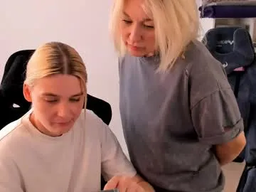 hottyblonds Image 7