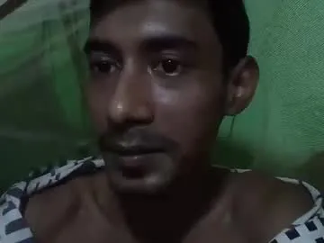 interne8famous Image 14