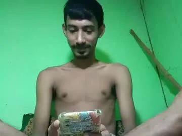 interne8famous Image 17