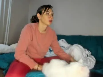 issabelle_69 Image 1