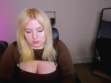 juli_kisss Image 17