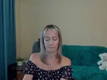 julia__cherry_ Image 3