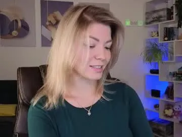 julia_cute_ Image 7