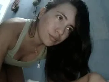 kissmelovejummy Image 4