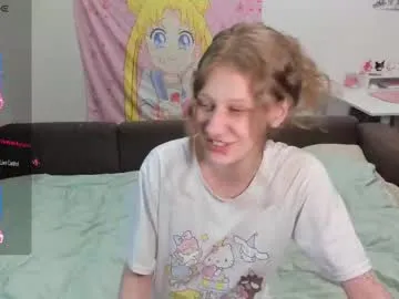 l1ttlekiki Image 9
