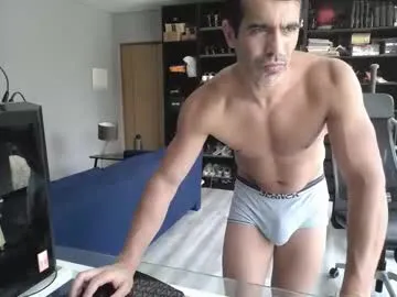 latino23bom Image 7
