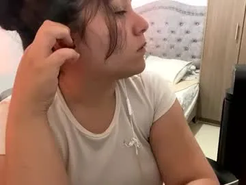 laura_d23 Image 4