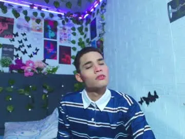 liam_honey18 Image 6