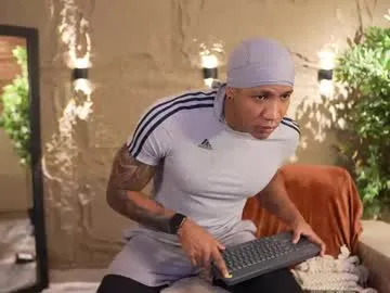 logan_varela Image 2