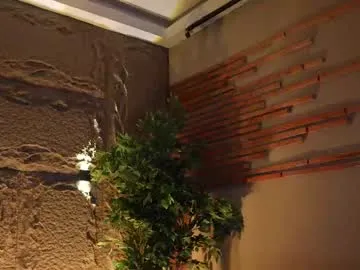 logan_varela Image 6