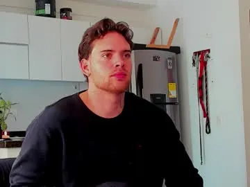 lukeglanton17 Image 13