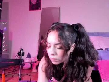 luna_luuvz Image 7