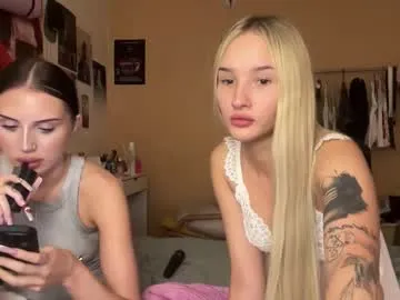lustytwins Image 15