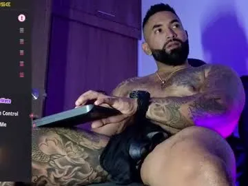 max__prada Image 3