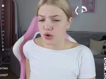 maya_blonde18 Image 19