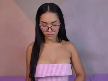 mia_petite72 Image 2