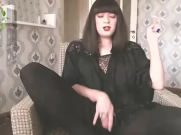 mia_wallase Image 3