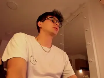 mikeyvioleta Image 5