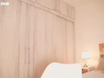 missjuliaa_ Image 7