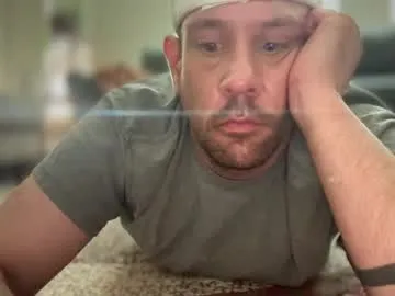 mnbttmguylking Image 2