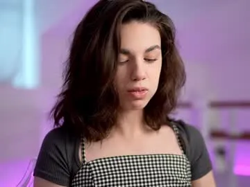 mystica_'s Thumb Image