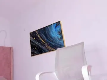 naomiiii__ Image 7