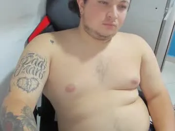 onewhiteboichub Image 13