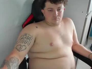 onewhiteboichub Image 16