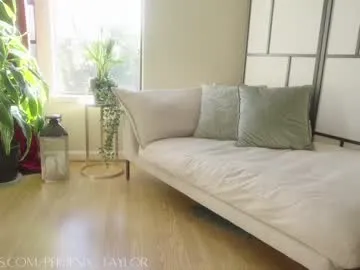 phoenix_taylor Image 1