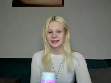 samanthamiasnik1 Image 12