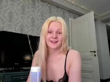 samanthamiasnik1 Image 6