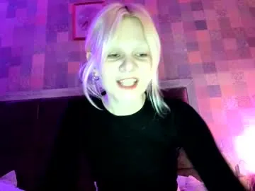 samanthamiasnik1 Image 8