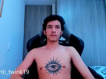 santi_twink19 Image 11