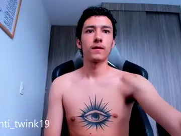 santi_twink19 Image 8