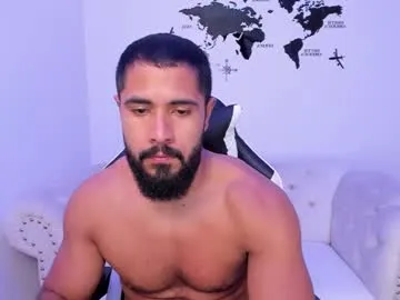 santiago_huntt Image 3
