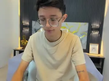 santiago_russo18 Image 10