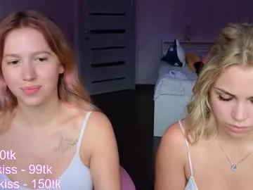 stefany_and_bettany Image 9