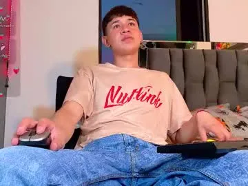 twink_daren Image 16
