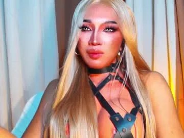 urgoddess_bella Image 5