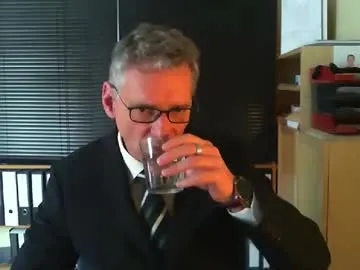 wetsuitedman Image 3