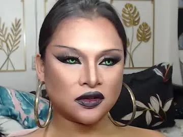 yourtrannyqueenxxx Image 6