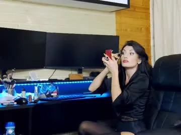 zoeylarkens Image 12