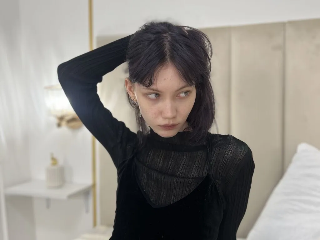 RavenNoire's Thumb Image