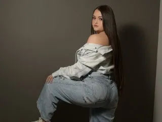 AmelyRuiz's Thumb Image