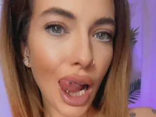 J3ssica's Thumb Image