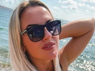 KiraCandyS's Thumb Image