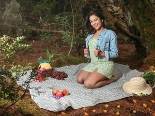 Luna_Marquez's Thumb Image