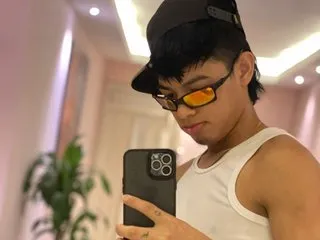 saler_hot's Thumb Image