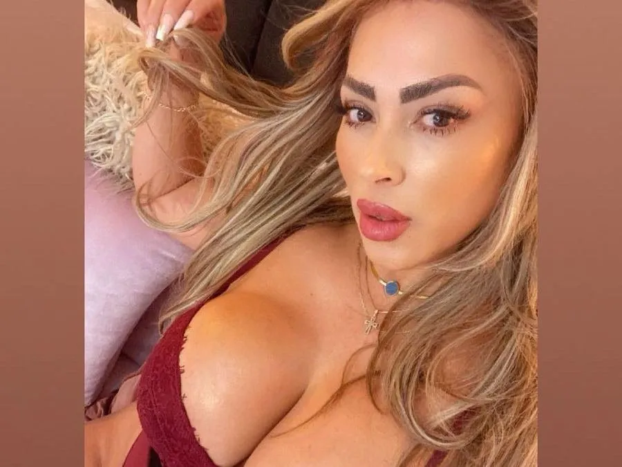 Urluvlycharmx Image 2